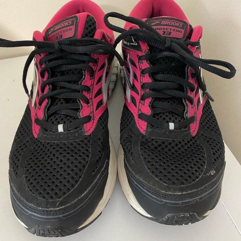 Brooks Addiction 13 Sneakers